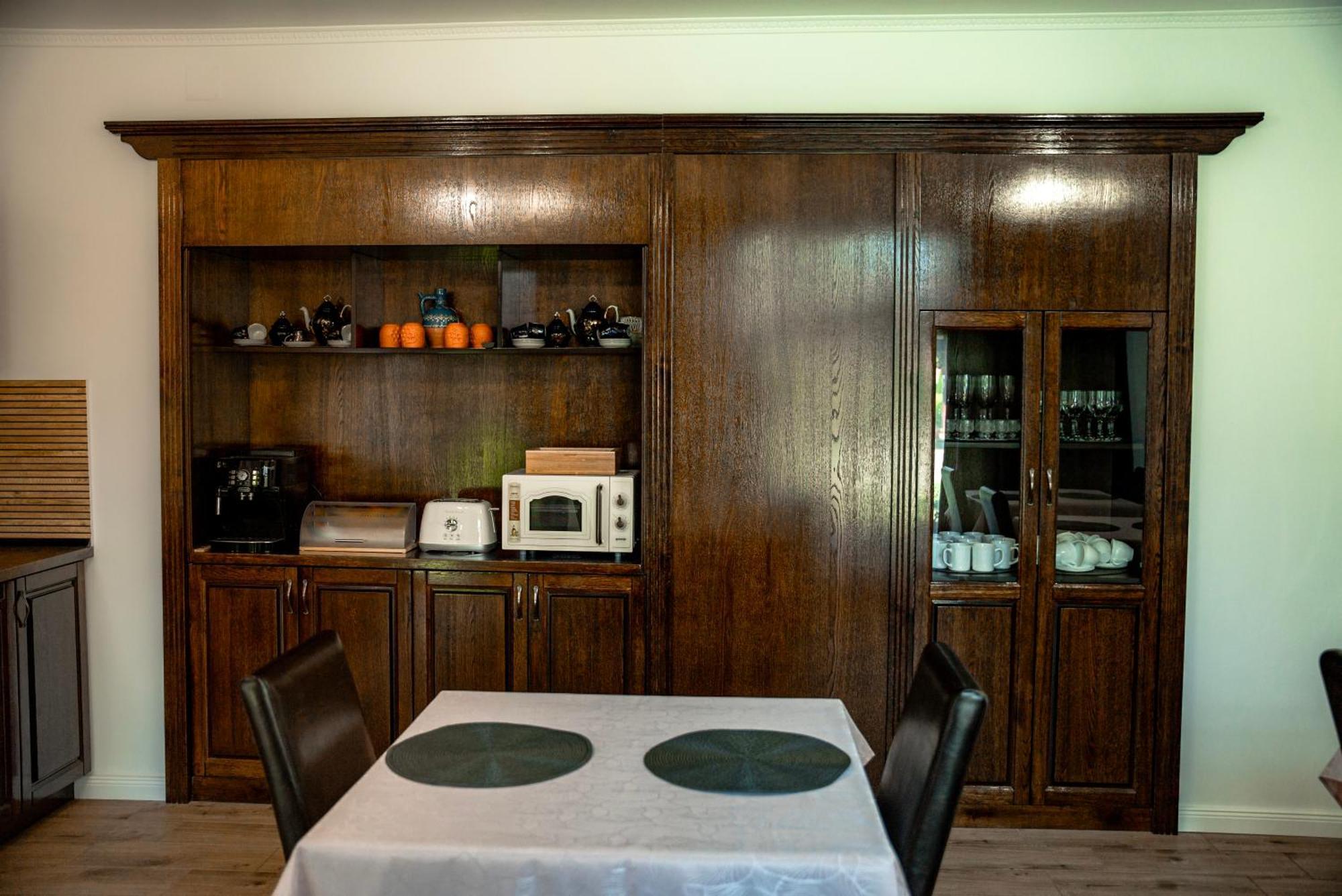 Boutique Marlen Bed & Breakfast Ghimbav Exterior photo
