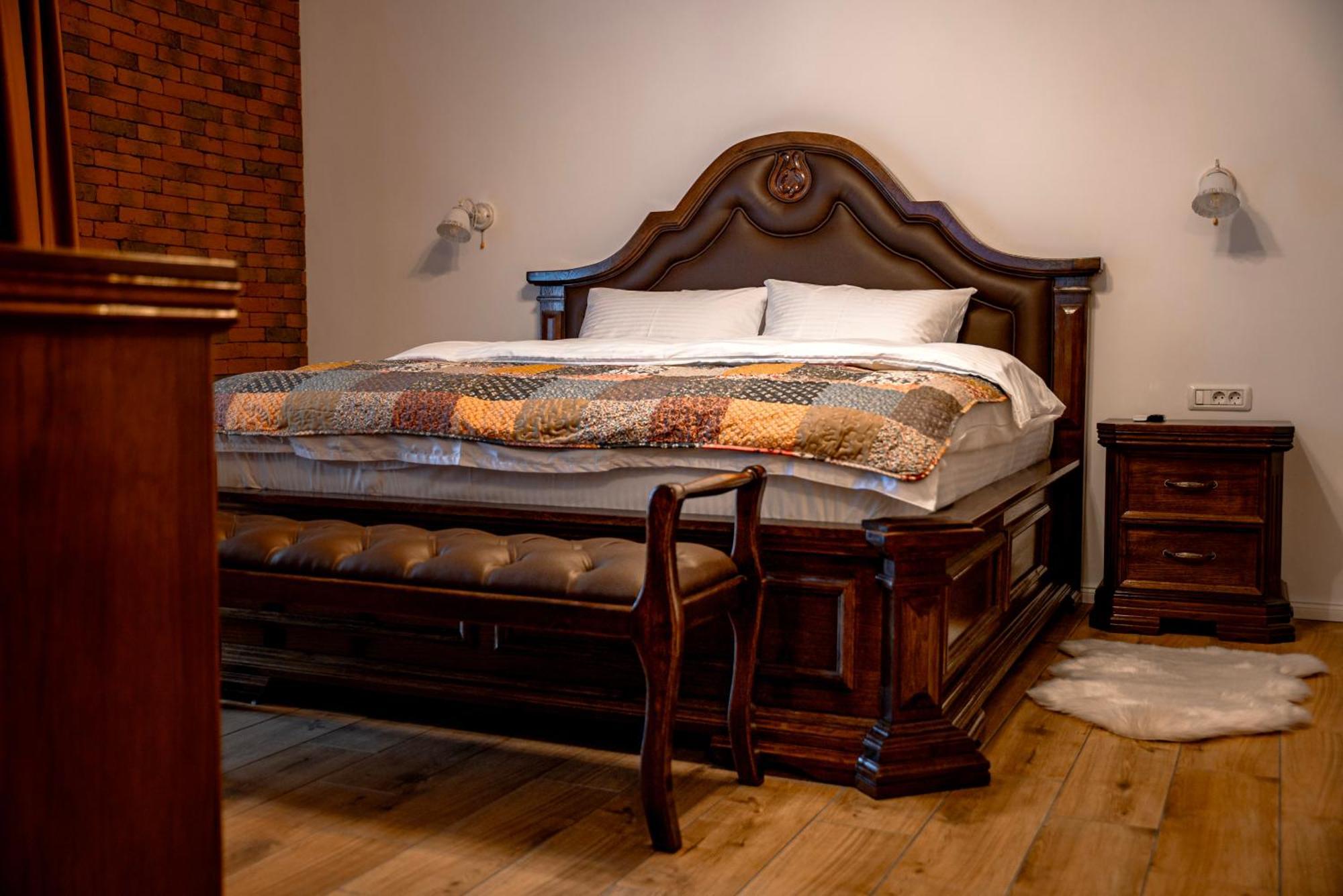 Boutique Marlen Bed & Breakfast Ghimbav Exterior photo