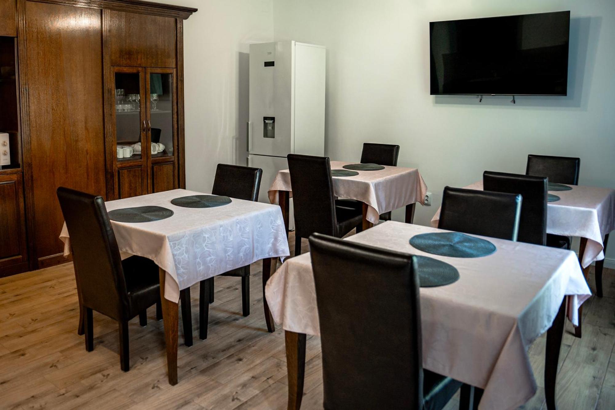 Boutique Marlen Bed & Breakfast Ghimbav Exterior photo