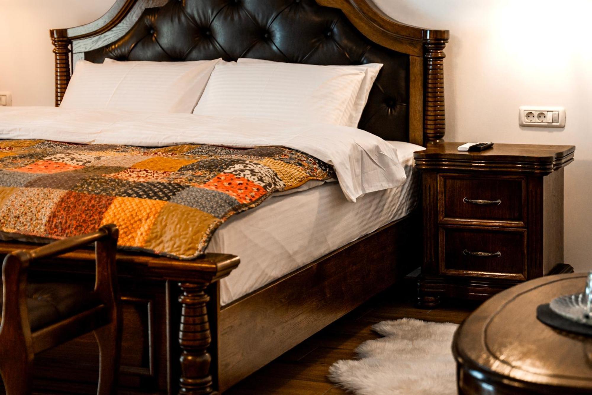 Boutique Marlen Bed & Breakfast Ghimbav Exterior photo